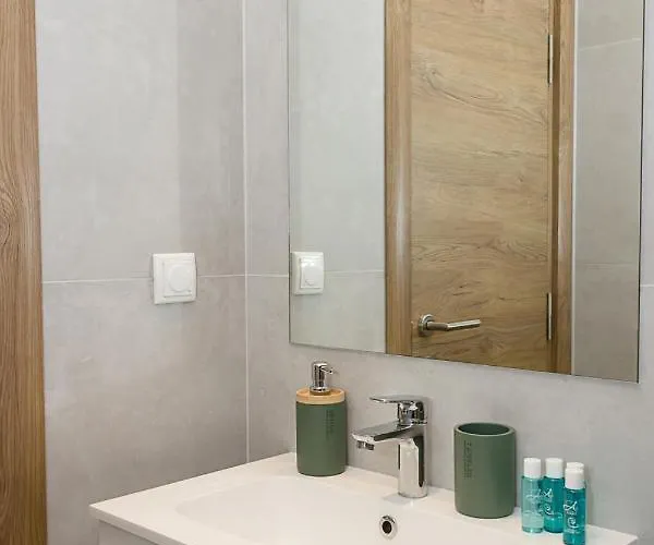 Appartamento Brand New Modern 1bd Flat With Parking In Chayka By Flat Mаnager